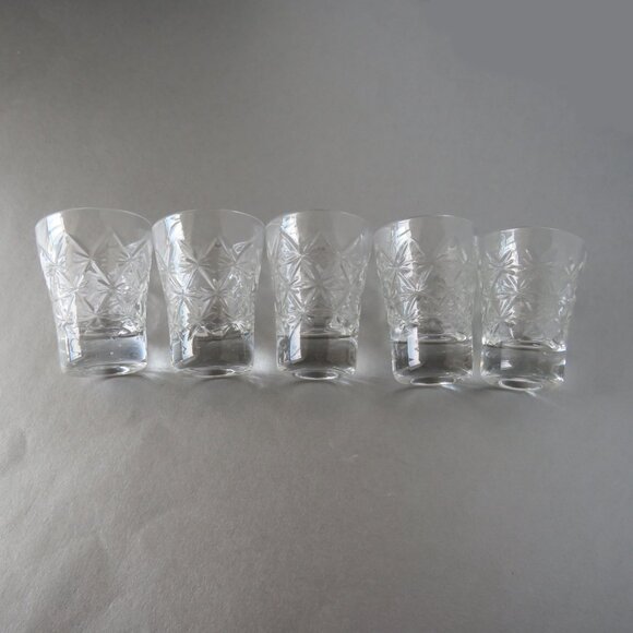 Set of 5 Vintage Shot Crystal Glasses Cut Glass Heavy Bottom Special Occasion - Picture 2 of 7